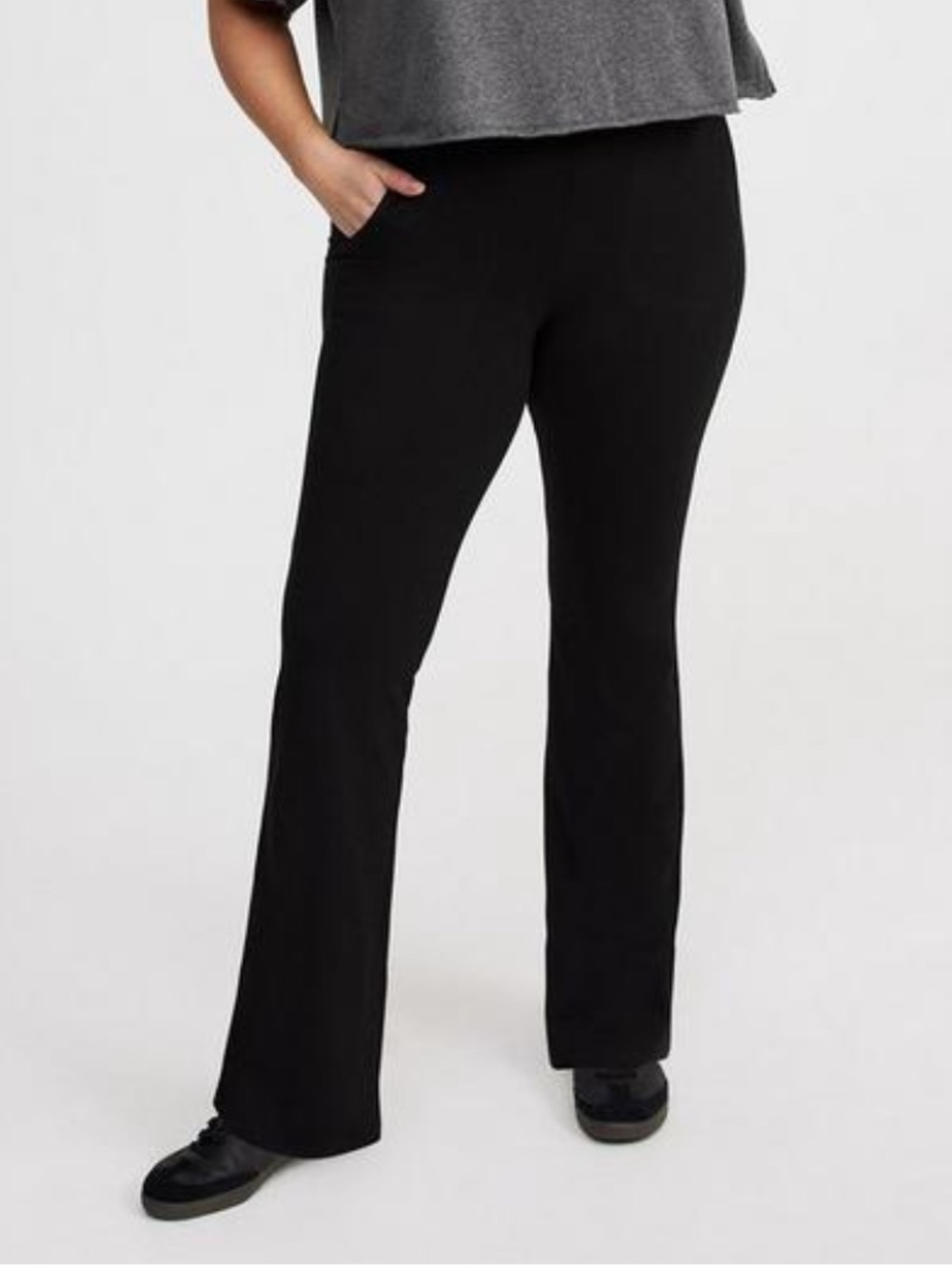 NWT Torrid slim bootcut premium legging pockets size 3 3x 22 24